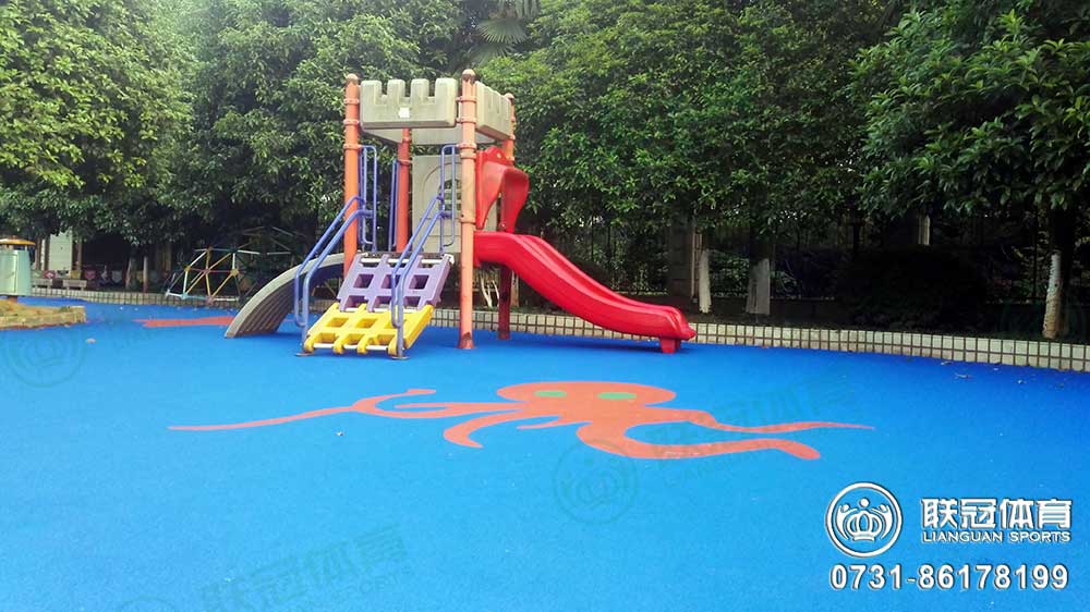 長(zhǎng)沙海底世界籃球場(chǎng)
